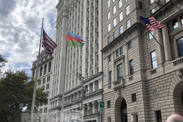 Azərbaycan bayrağı Nyu-Yorkun məşhur küçəsində ucaldıldı - FOTO